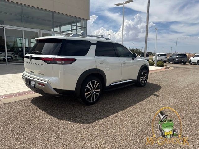 2023 Nissan Pathfinder — detail view