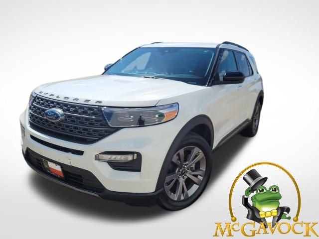 2022 Ford Explorer XLT in White Metallic — front three-quarter view
