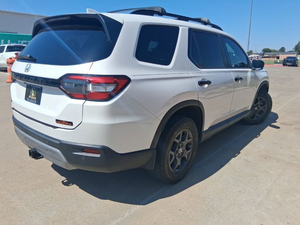 2023 Honda Pilot — detail view